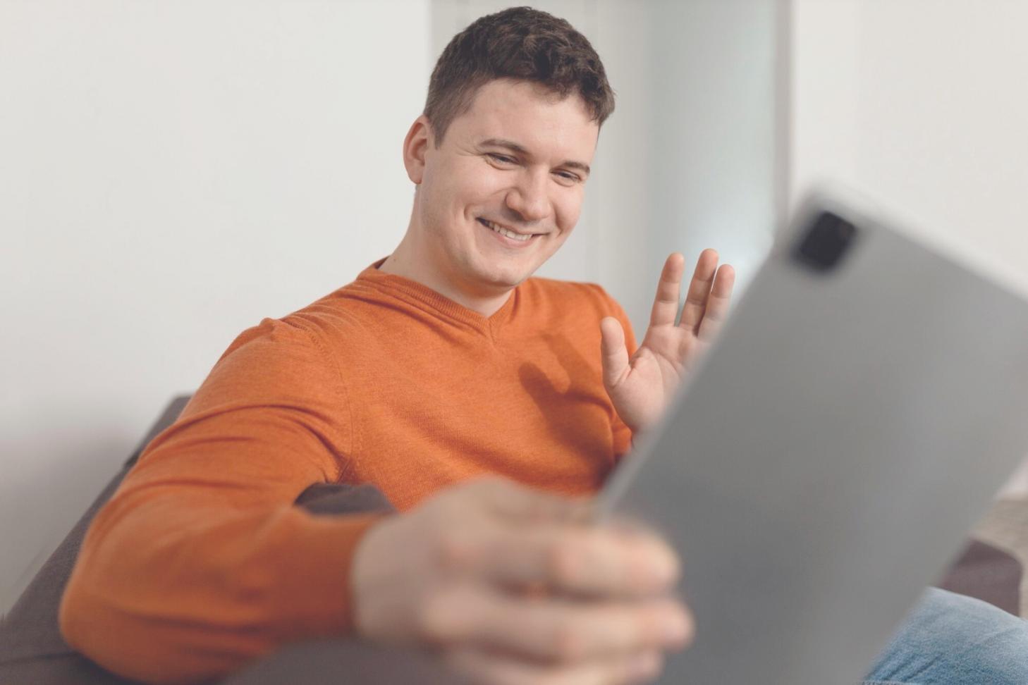 Consultanță financiară profesională în biroul Miraloventqa din Ploiești